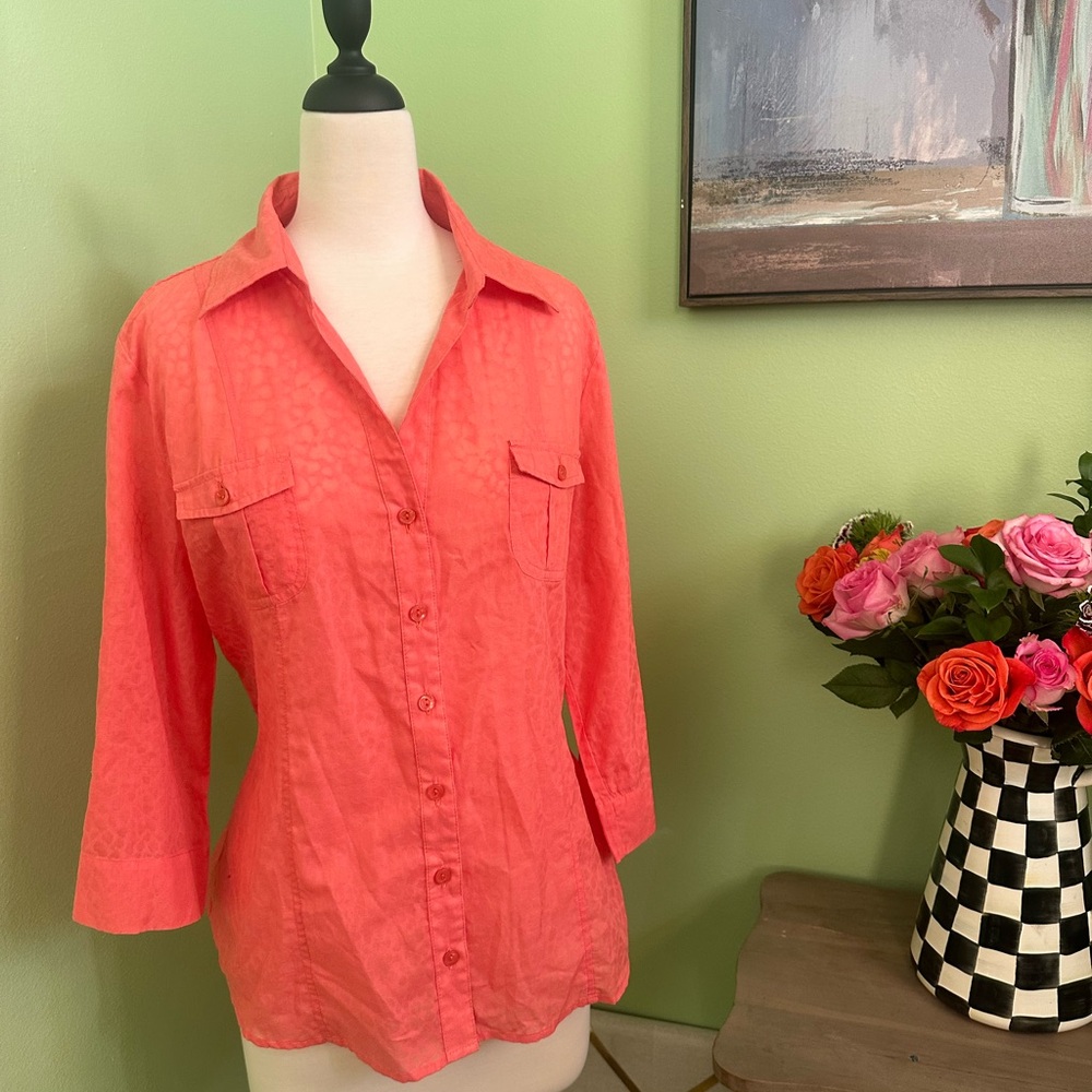 Coral color button down shirt
Size 8